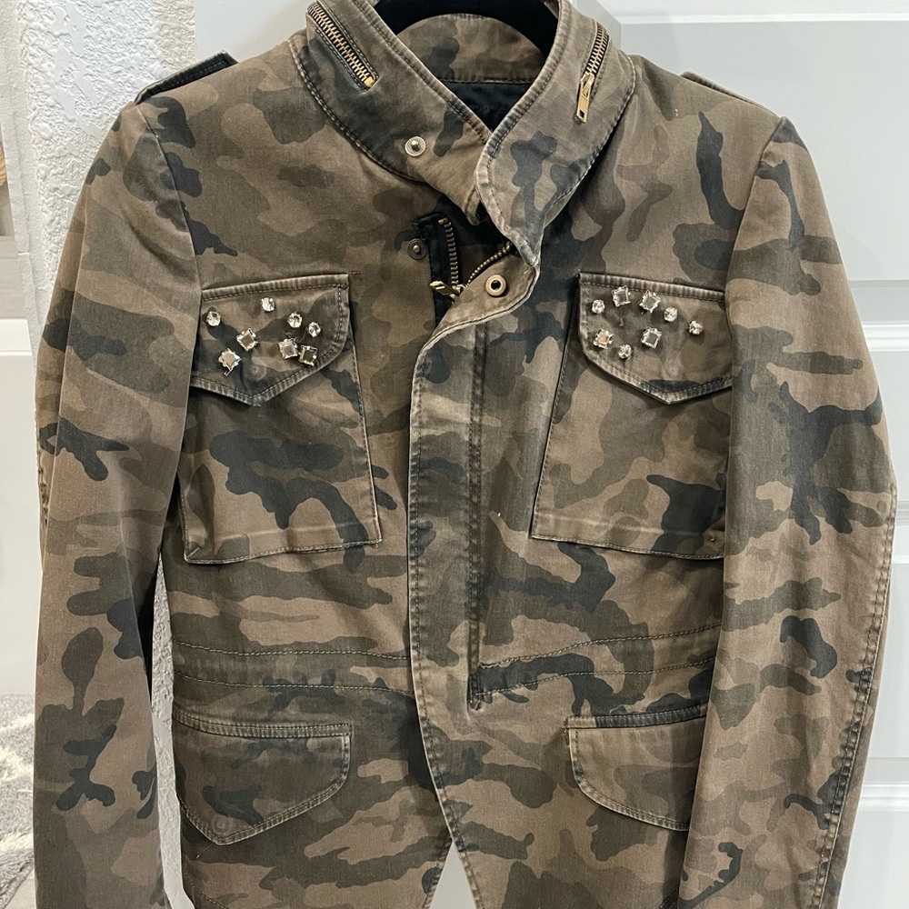 Zara Womens camouflaged utility jacket Medium